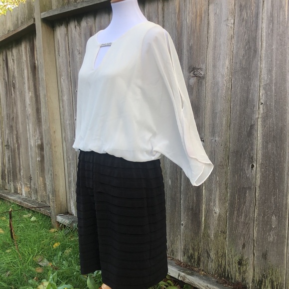 MSK Dress with Sheer Sleeves with Arm Slits. Size 14 Formal wear or Party Dress! - Picture 3 of 12